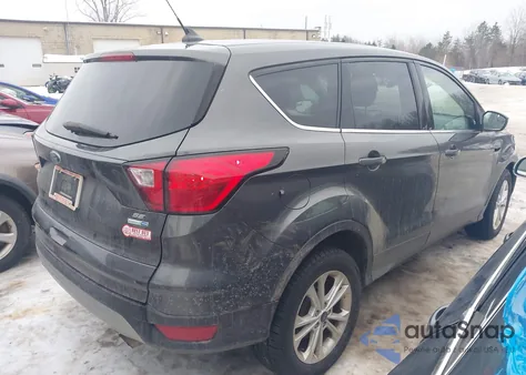 2019 Ford Escape Se z USA, uszkodzony, nr VIN 1FMCU9GDXKUA28569